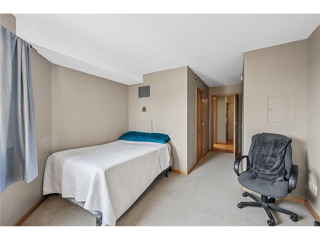 78 10th Street E #2901 Saint Paul MN 55101 7056048 image25