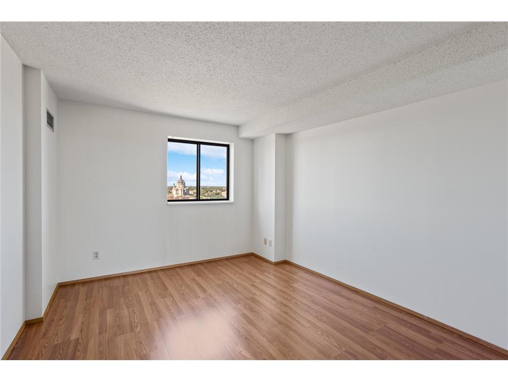 78 10th Street E #2902 Saint Paul MN 55101 6762311 image9