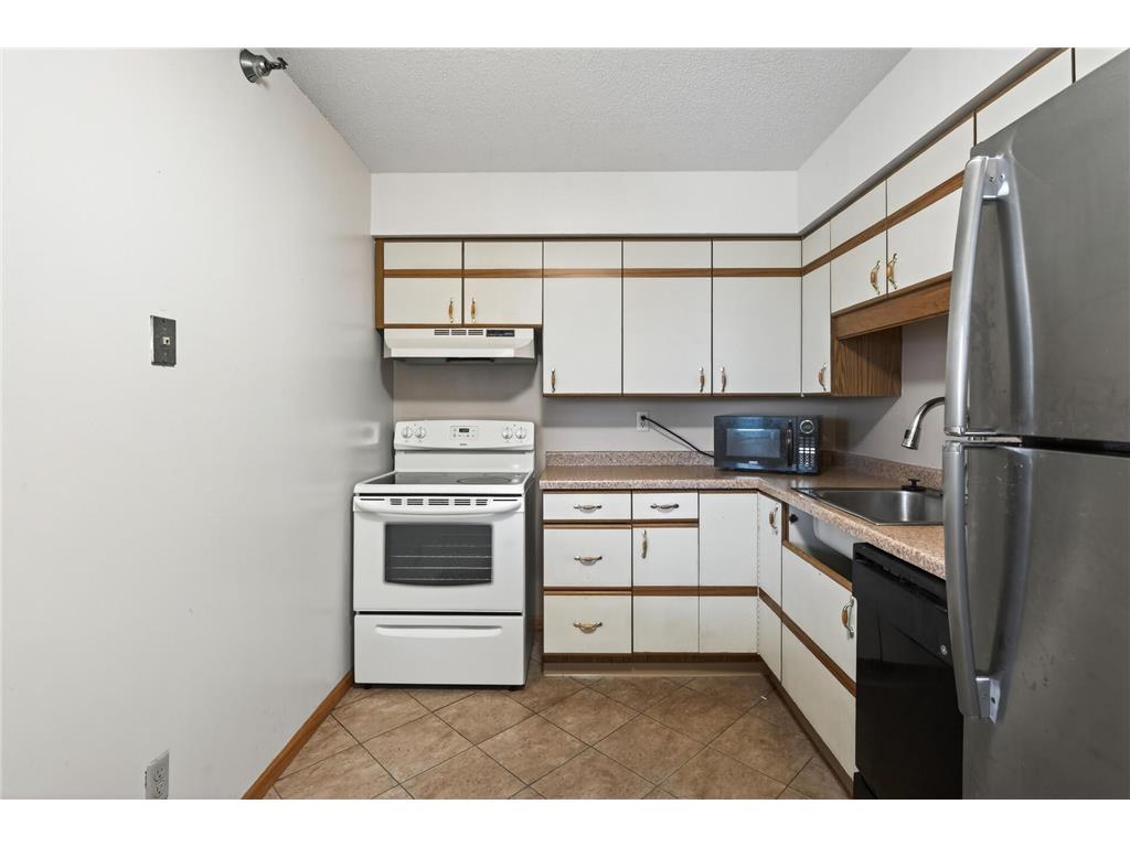 78 10th Street E #401 Saint Paul MN 55101 7014367 image15