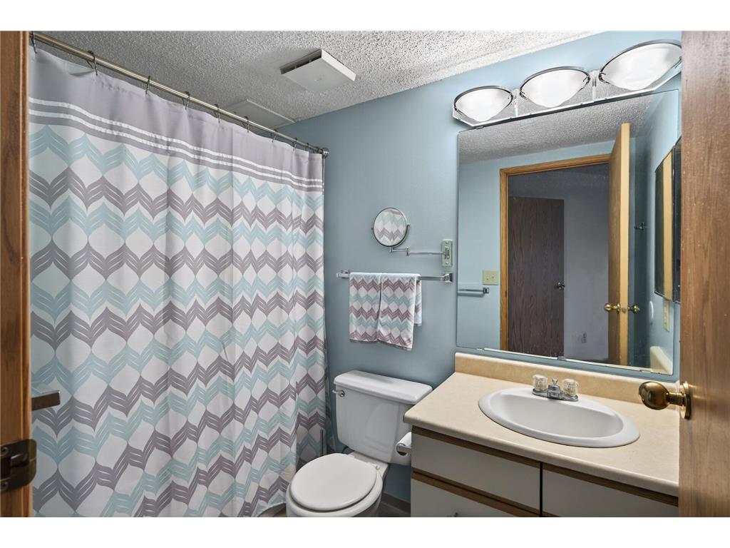 78 10th Street E #401 Saint Paul MN 55101 7014367 image24