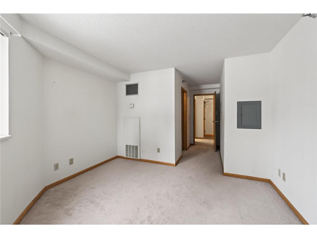 78 10th Street E #401 Saint Paul MN 55101 7014367 image27