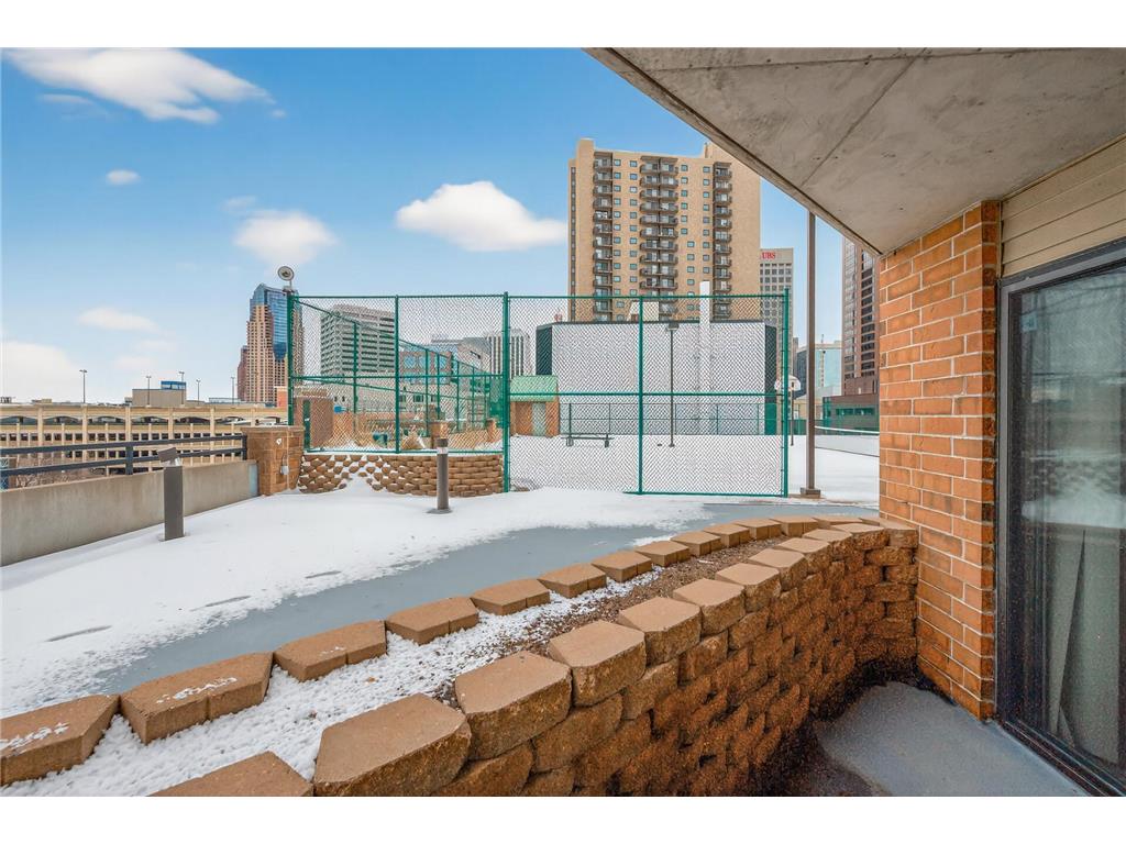 78 10th Street E #401 Saint Paul MN 55101 7014367 image32