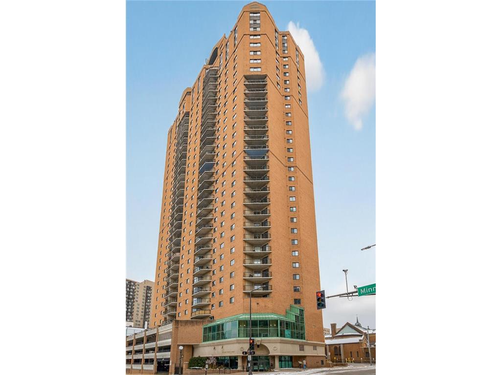 78 10th Street E #401 Saint Paul MN 55101 7014367 image4