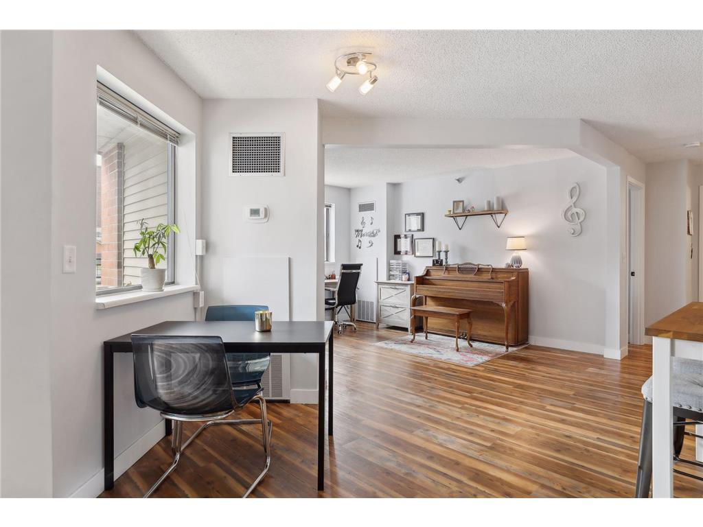 78 10th Street E #402 Saint Paul MN 55101 7034379 image10