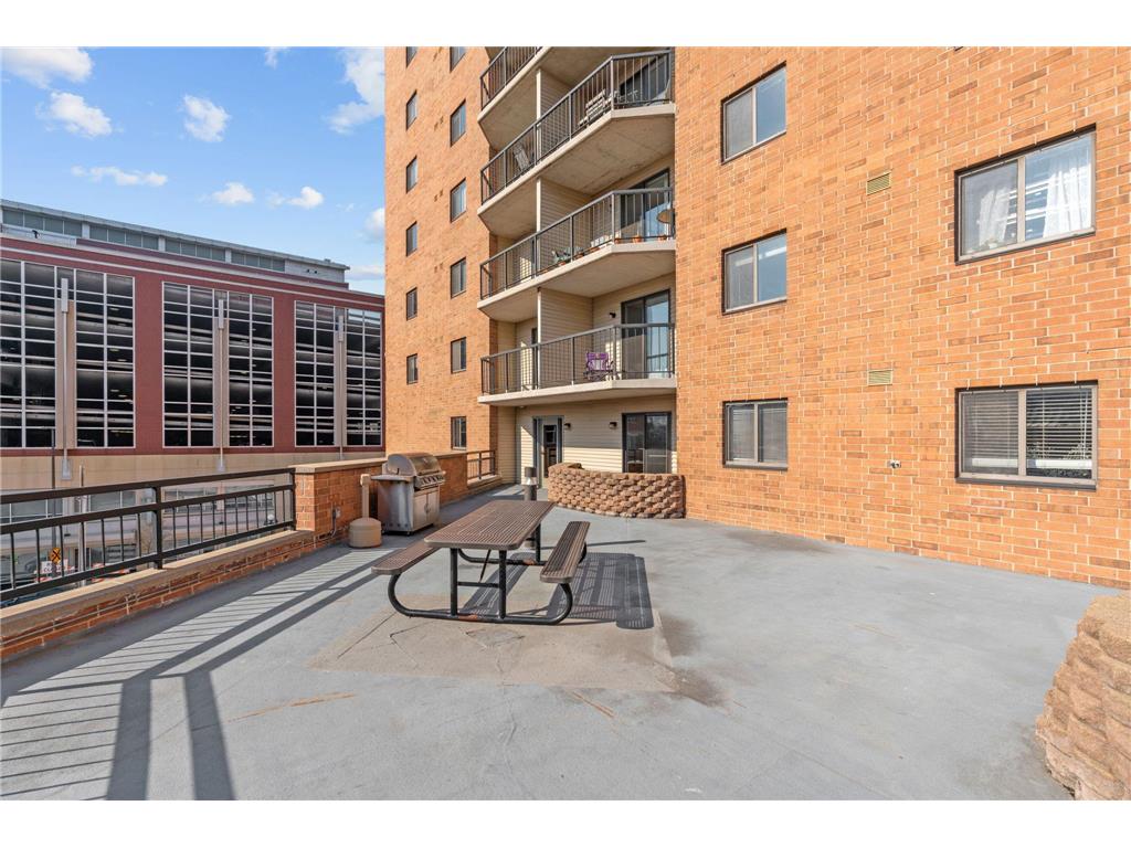 78 10th Street E #406 Saint Paul MN 55101 7058932 image17
