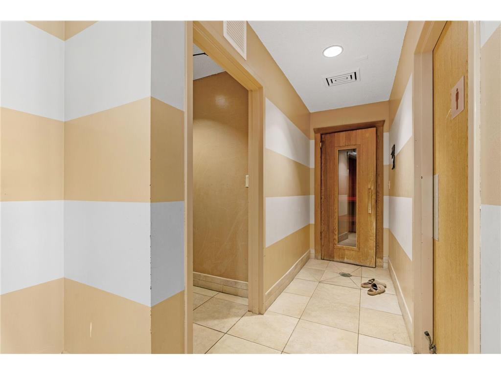 78 10th Street E #406 Saint Paul MN 55101 7058932 image33