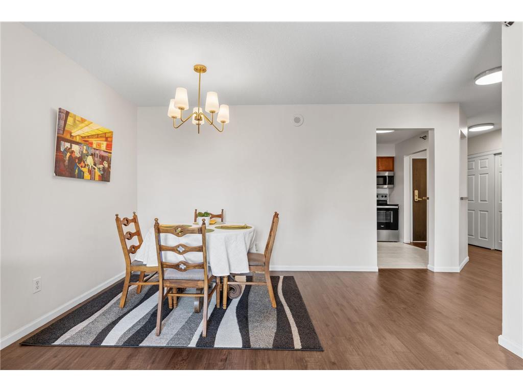 78 10th Street E #406 Saint Paul MN 55101 7058932 image4
