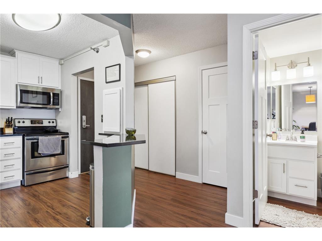 78 10th Street E #506 Saint Paul MN 55101 7081850 image32