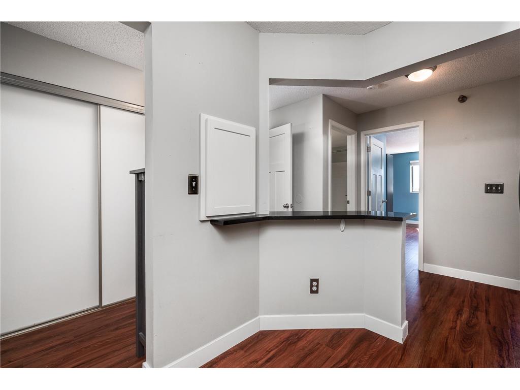 78 10th Street E #506 Saint Paul MN 55101 7081850 image4