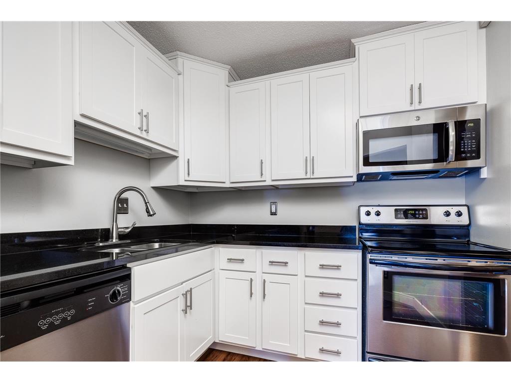 78 10th Street E #506 Saint Paul MN 55101 7081850 image5