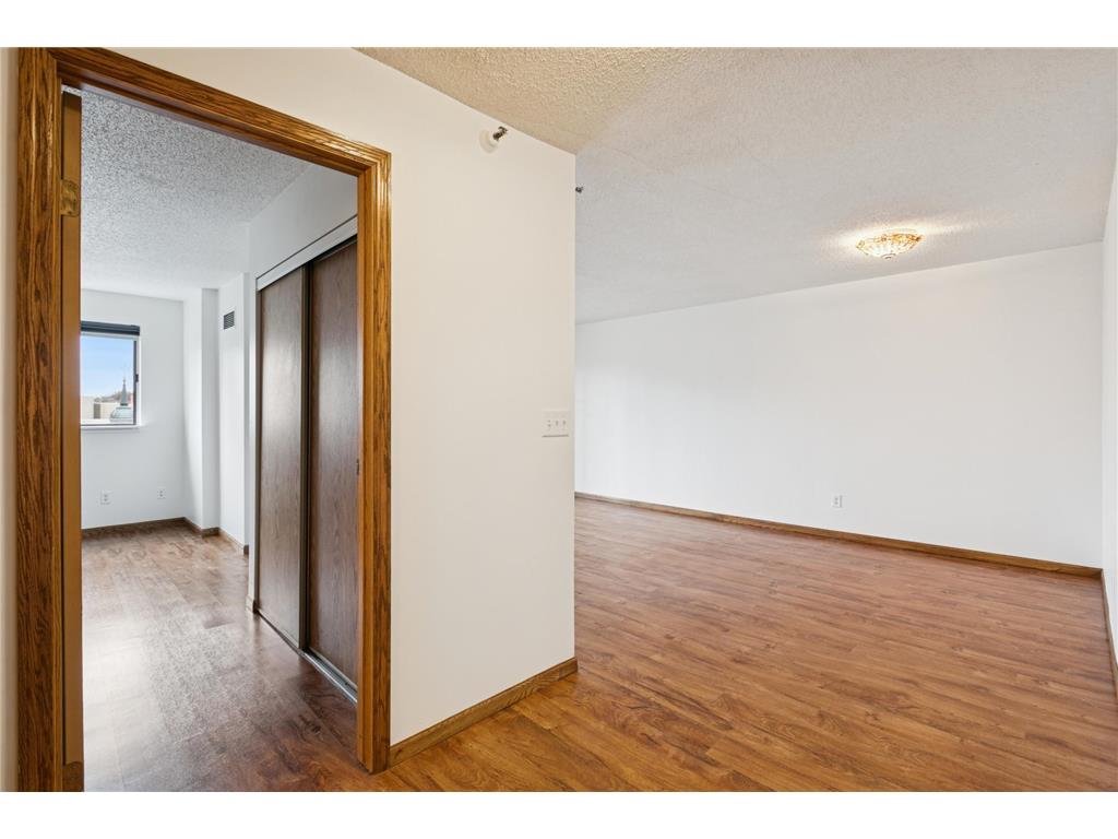 78 10th Street E #806 Saint Paul MN 55101 7019774 image15