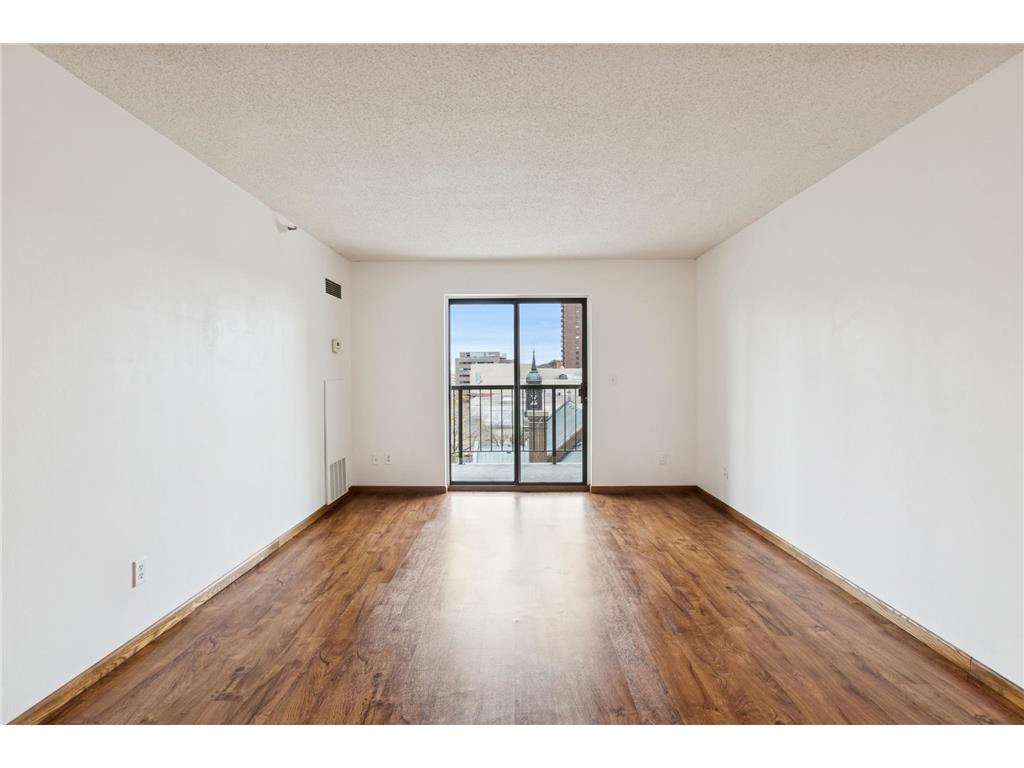 78 10th Street E #806 Saint Paul MN 55101 7019774 image16