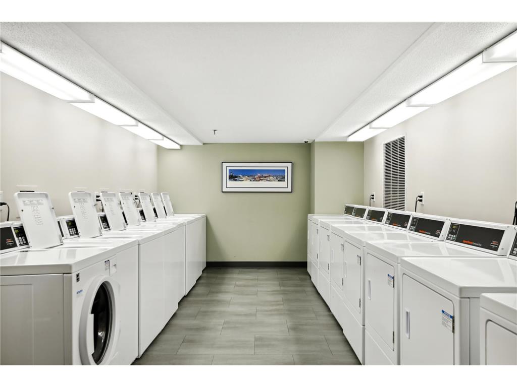 78 10th Street E #806 Saint Paul MN 55101 7019774 image42