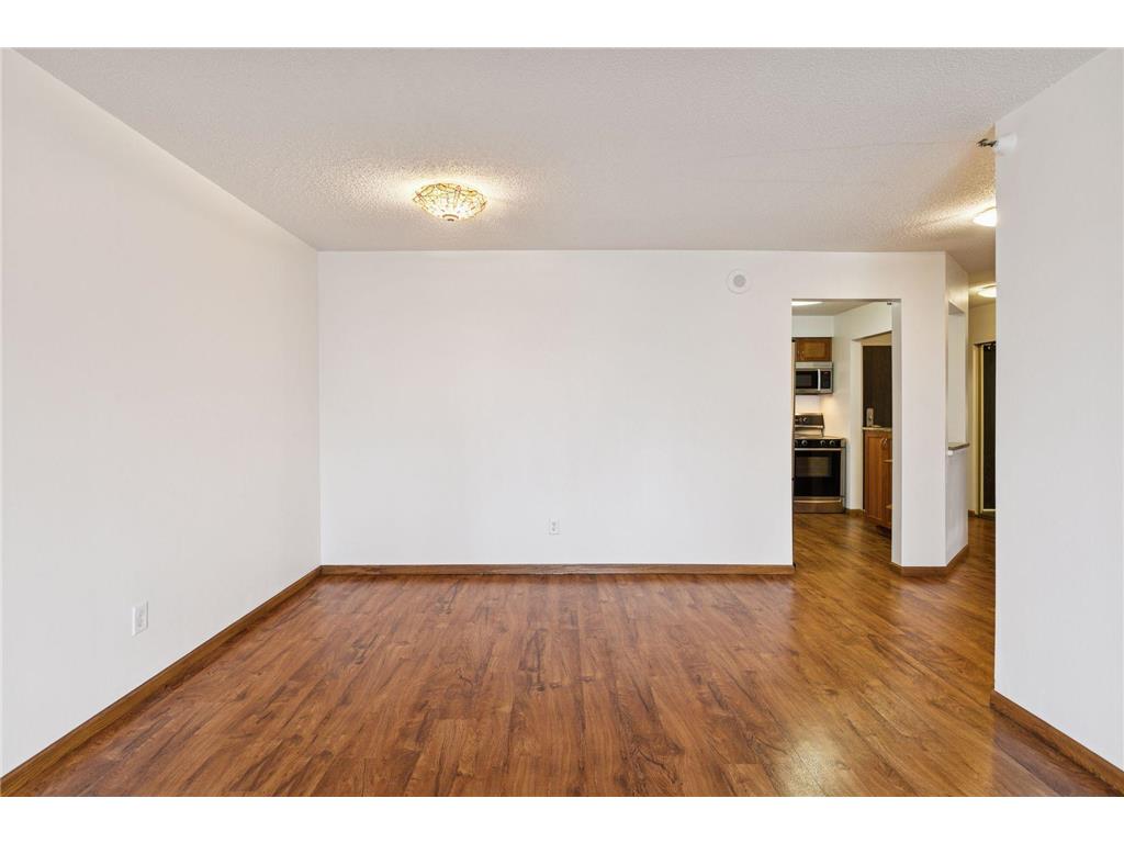 78 10th Street E #806 Saint Paul MN 55101 7019774 image5