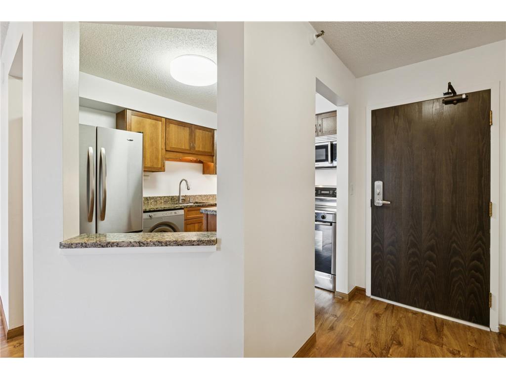 78 10th Street E #806 Saint Paul MN 55101 7019774 image9