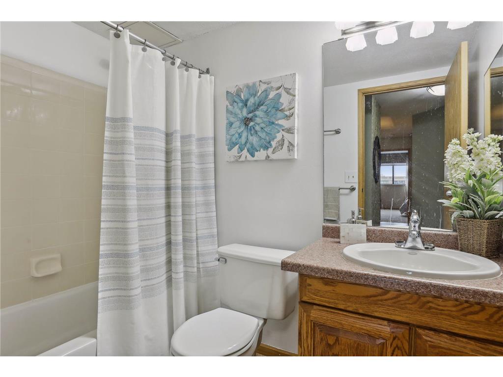 78 10th Street E #901 Saint Paul MN 55101 6713232 image11