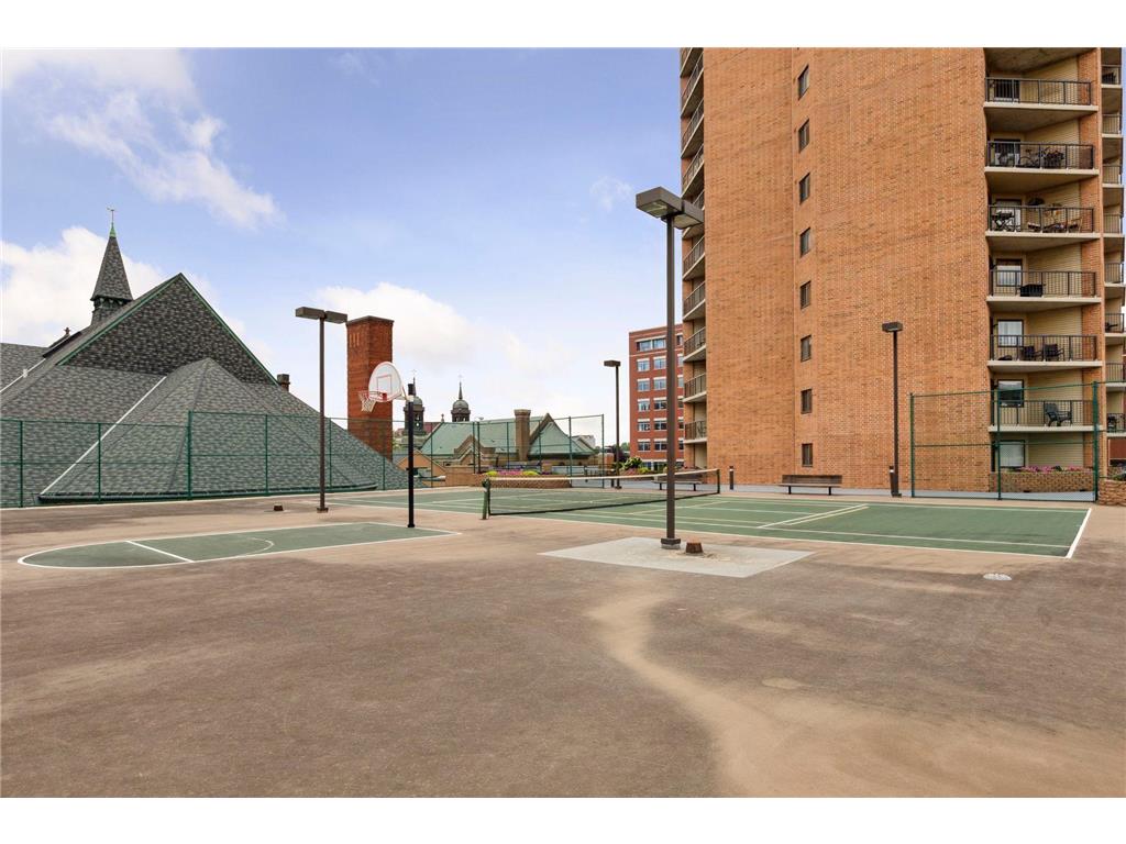 78 10th Street E #901 Saint Paul MN 55101 6713232 image24