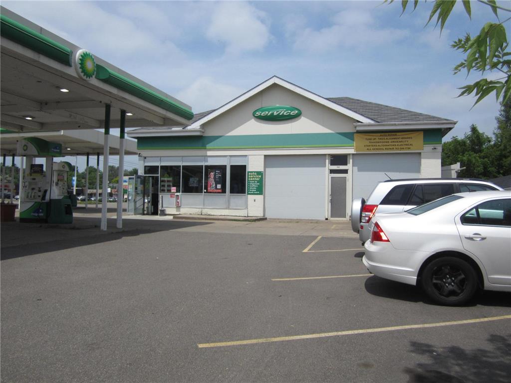 7800 Medicine Lake Road New Hope MN 55427 6739743 image2