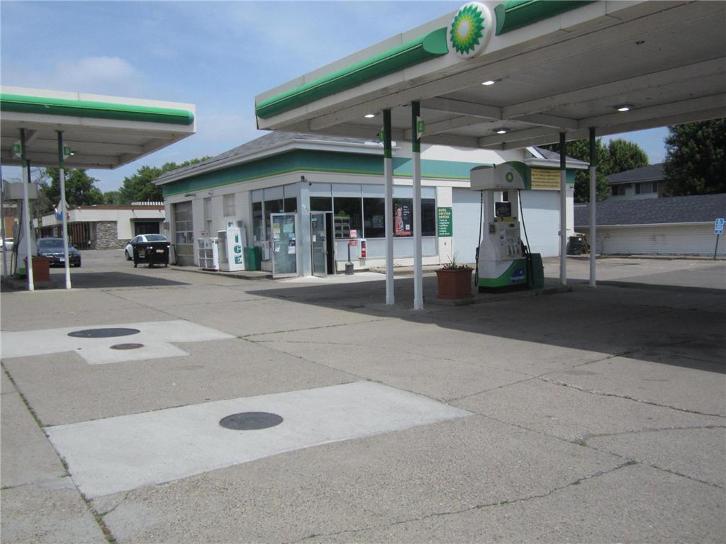 7800 Medicine Lake Road New Hope MN 55427 6739743 image3