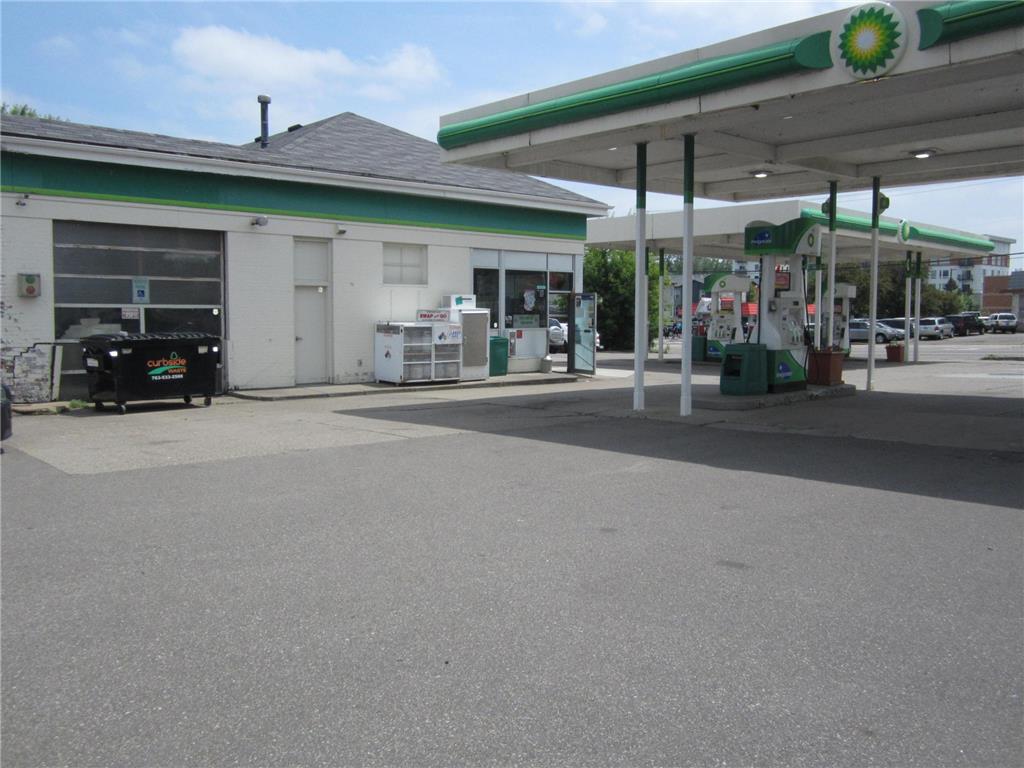 7800 Medicine Lake Road New Hope MN 55427 6739743 image4