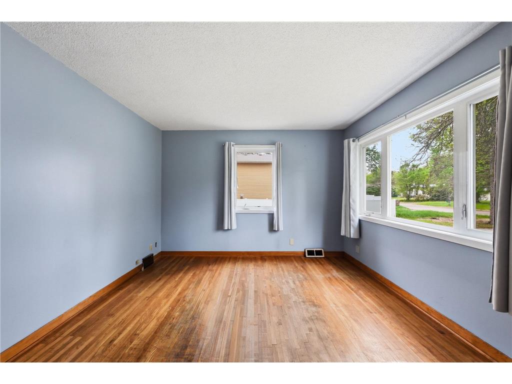 7804 Emerson Avenue N Brooklyn Park MN 55444 7082260 image4