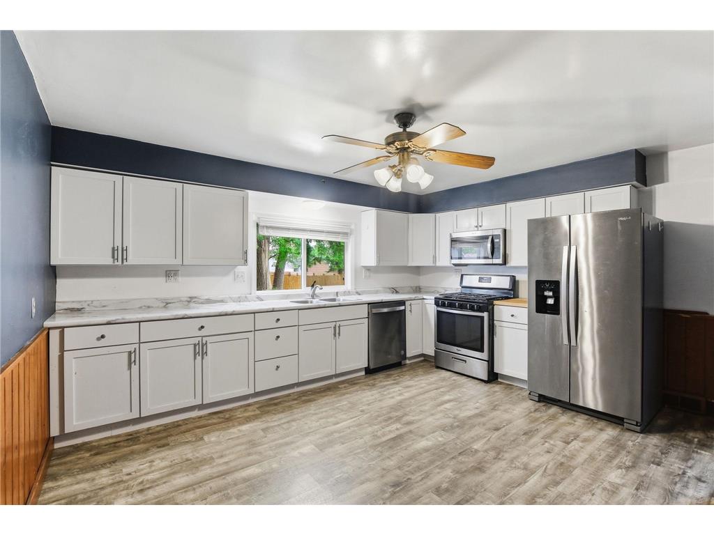 7804 Emerson Avenue N Brooklyn Park MN 55444 7082260 image6