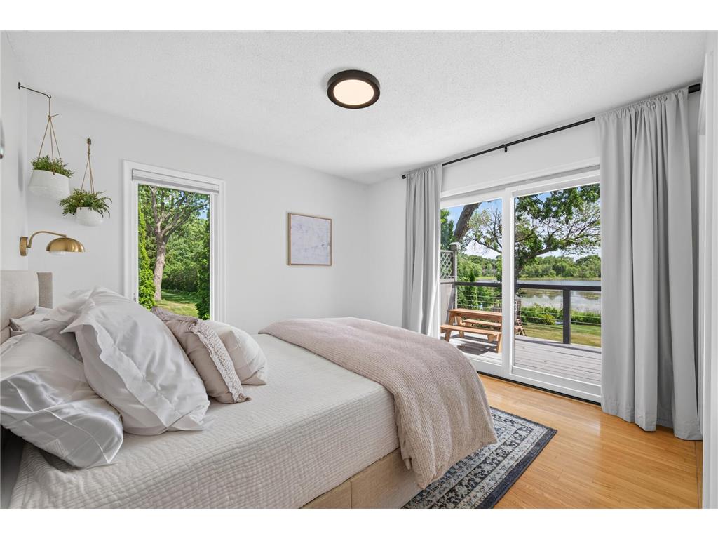 7805 Gloria Circle Mounds View MN 55112 - Spring 7075652 image30