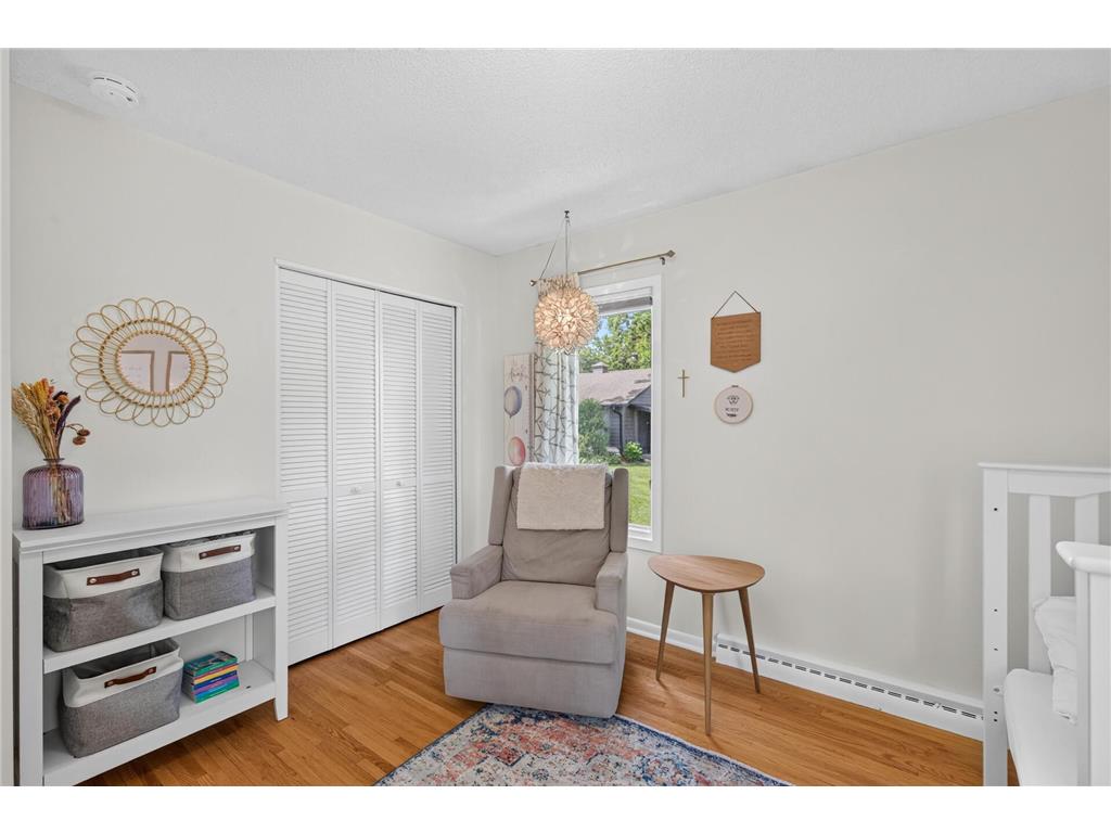 7805 Gloria Circle Mounds View MN 55112 - Spring 7075652 image34