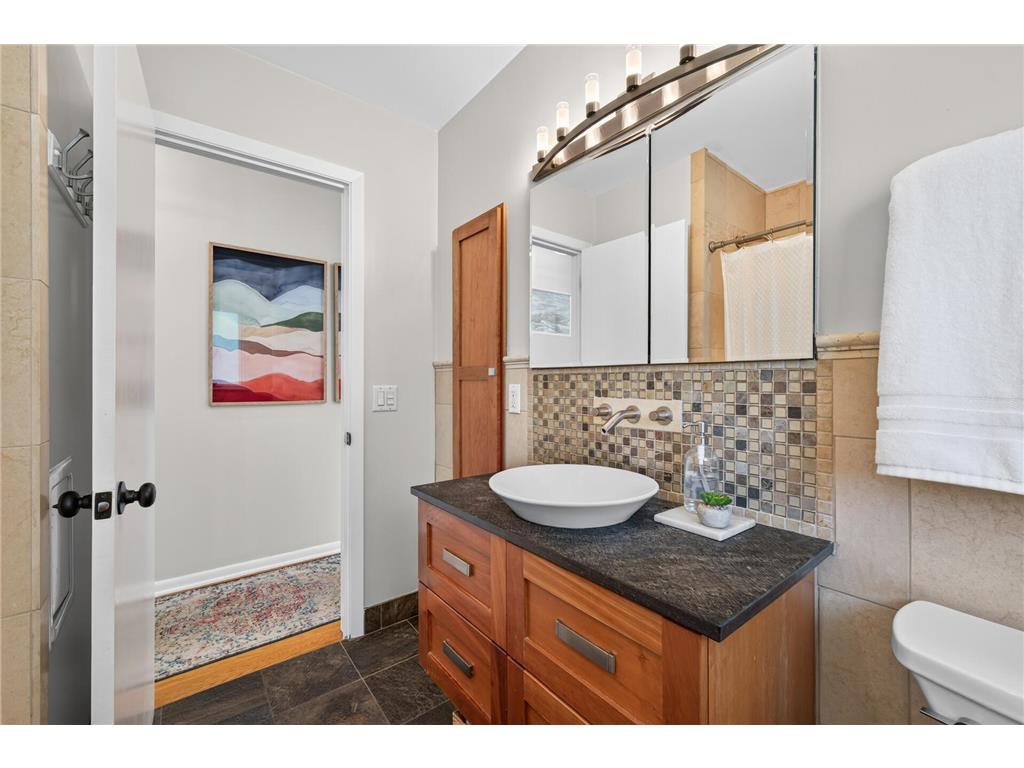 7805 Gloria Circle Mounds View MN 55112 - Spring 7075652 image38