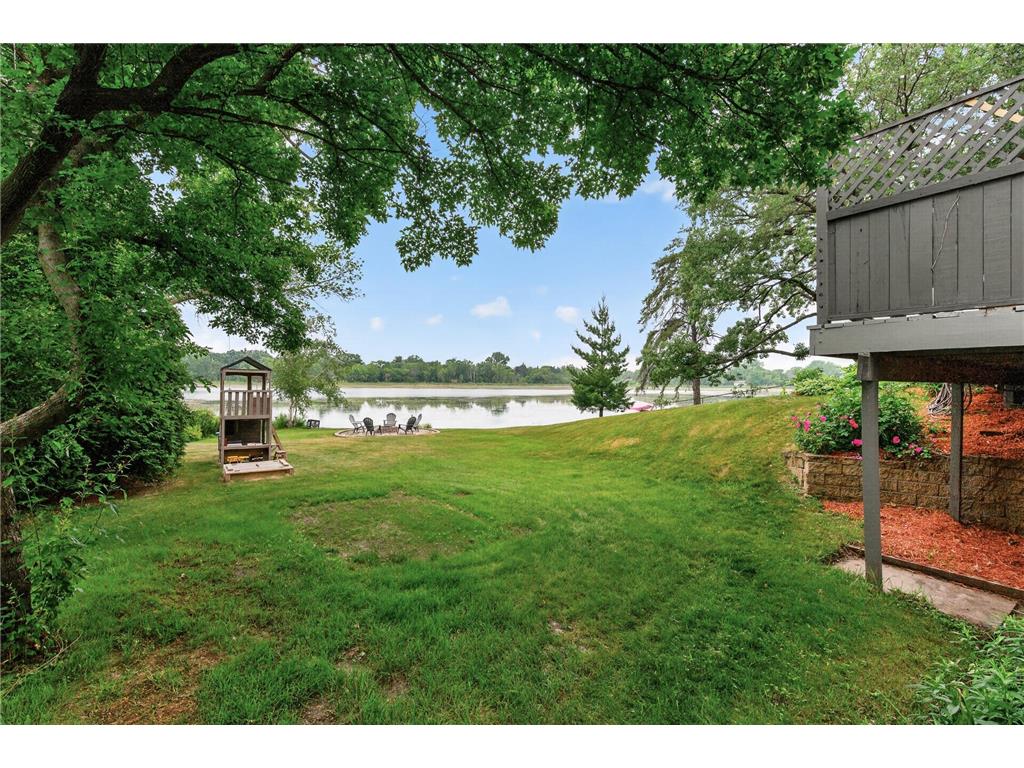 7805 Gloria Circle Mounds View MN 55112 - Spring 7075652 image56