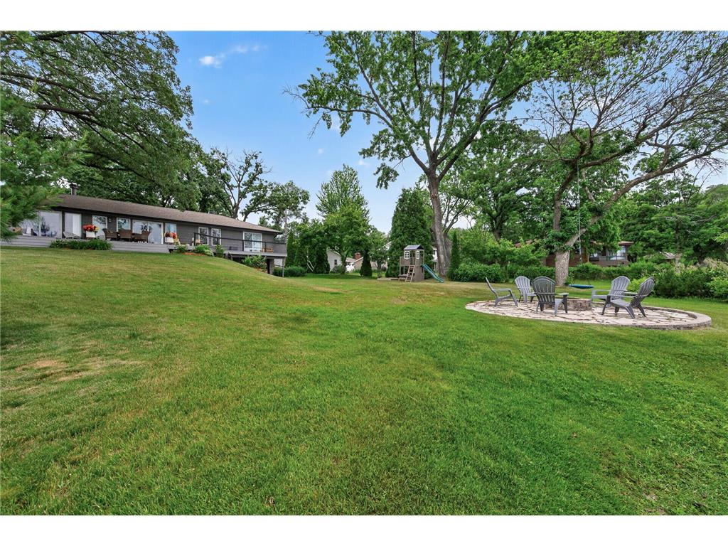 7805 Gloria Circle Mounds View MN 55112 - Spring 7075652 image58