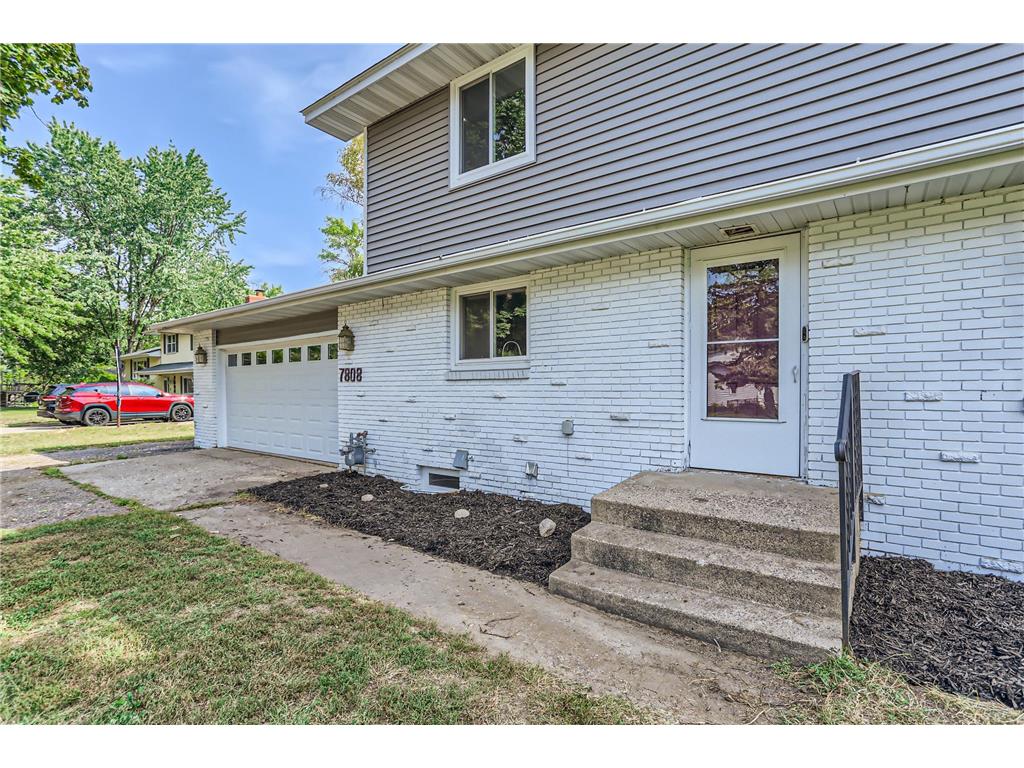 7808 Florida Circle N Brooklyn Park MN 55445 6433282 image1