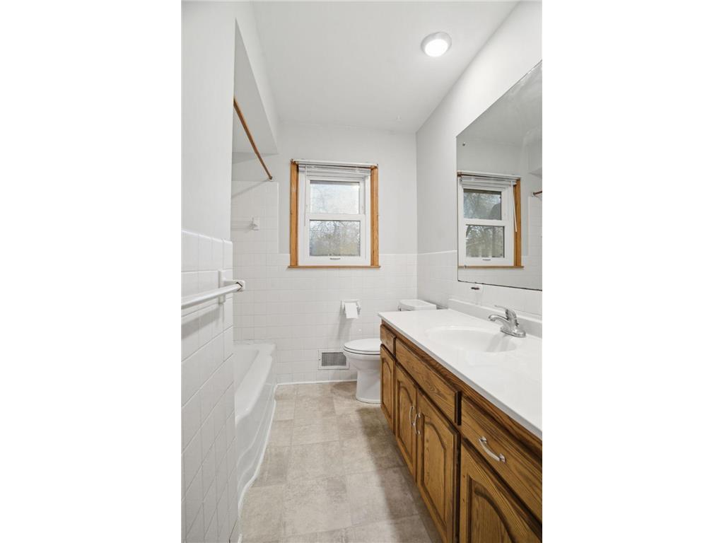 7809 Georgia Avenue N Brooklyn Park MN 55445 6820095 image13