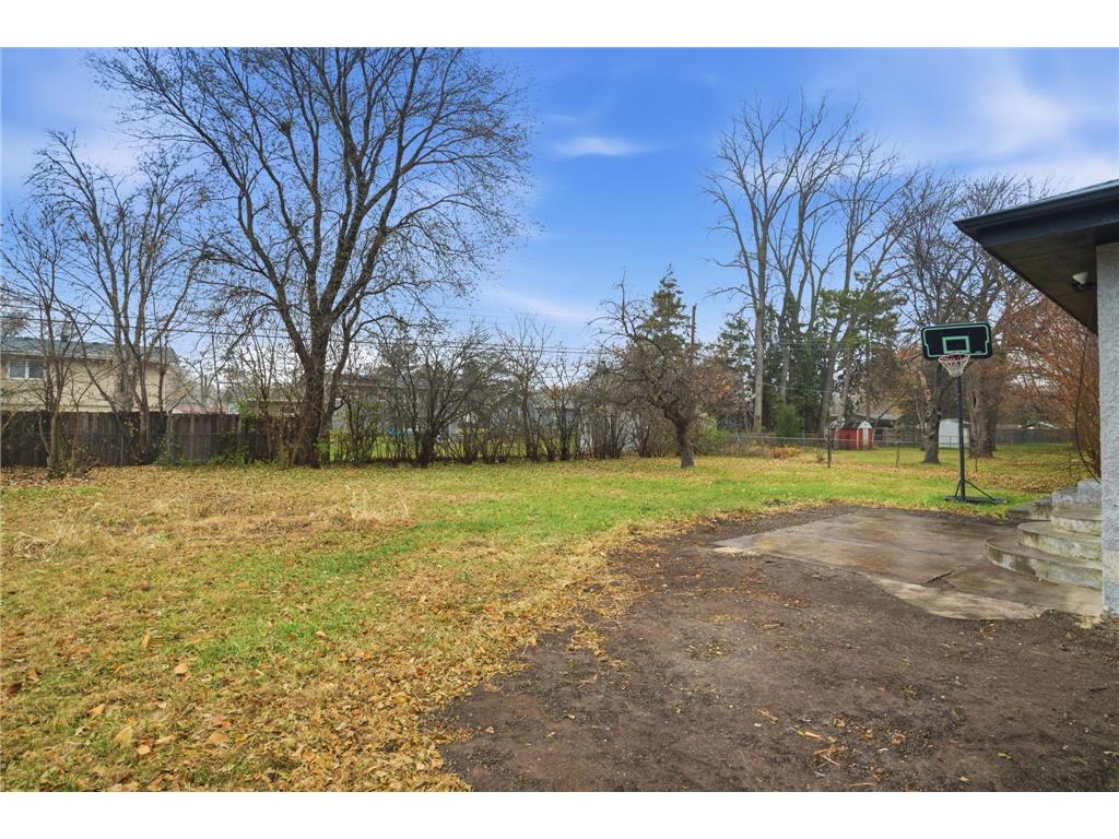 7809 Georgia Avenue N Brooklyn Park MN 55445 6820095 image22