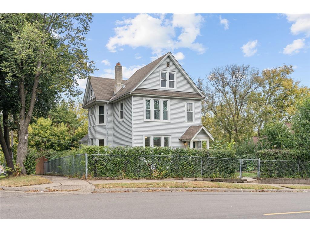 781 Case Avenue Saint Paul MN 55106 6804444 image1