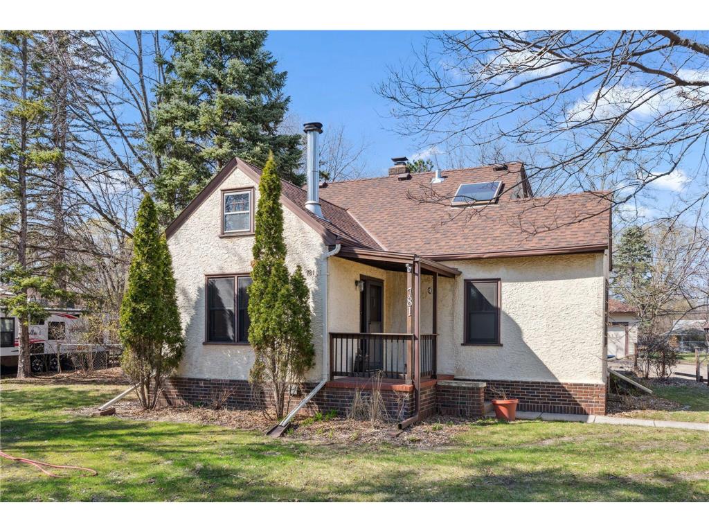 781 County Road B W Roseville MN 55113 6708770 image1