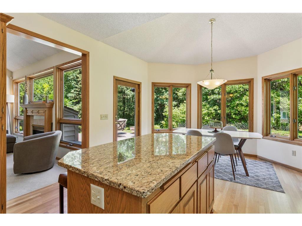 7810 W 95th Street Bloomington MN 55438 6815289 image16