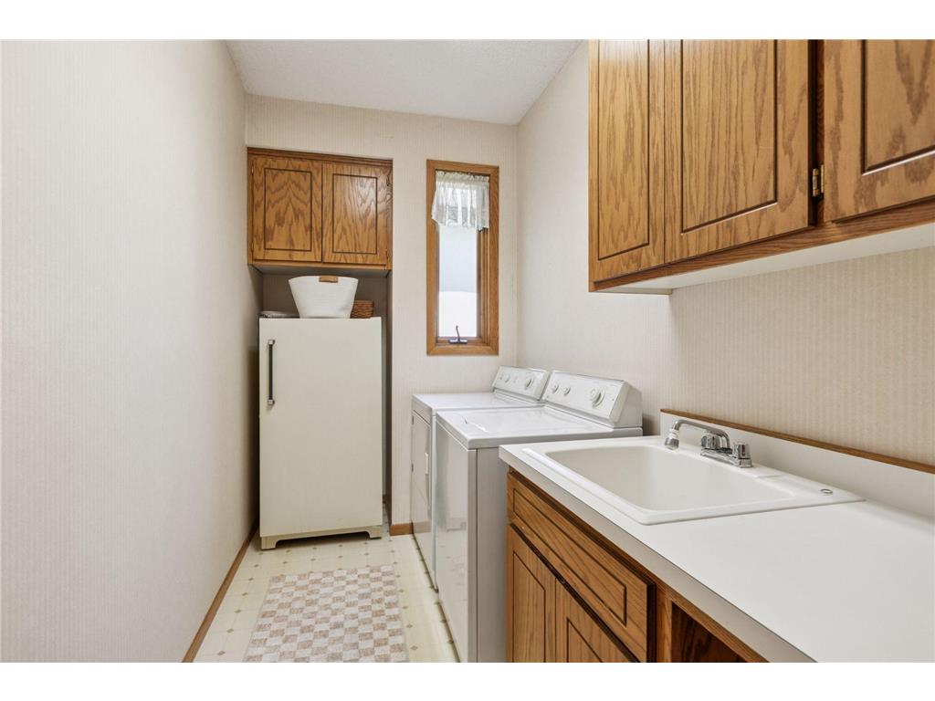 7810 W 95th Street Bloomington MN 55438 6815289 image39