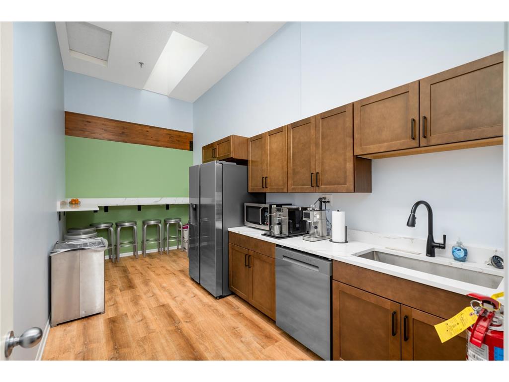 7815 Telegraph Road Bloomington MN 55438 7038620 image13