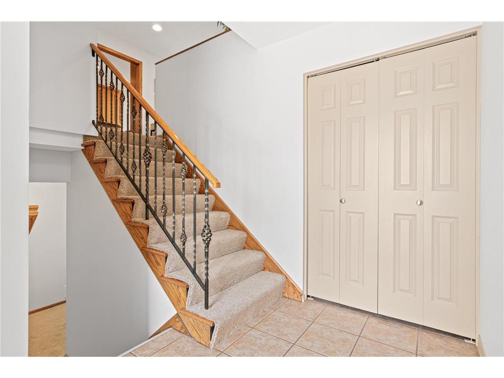 7816 W 103rd Street Bloomington MN 55438 7084876 image18