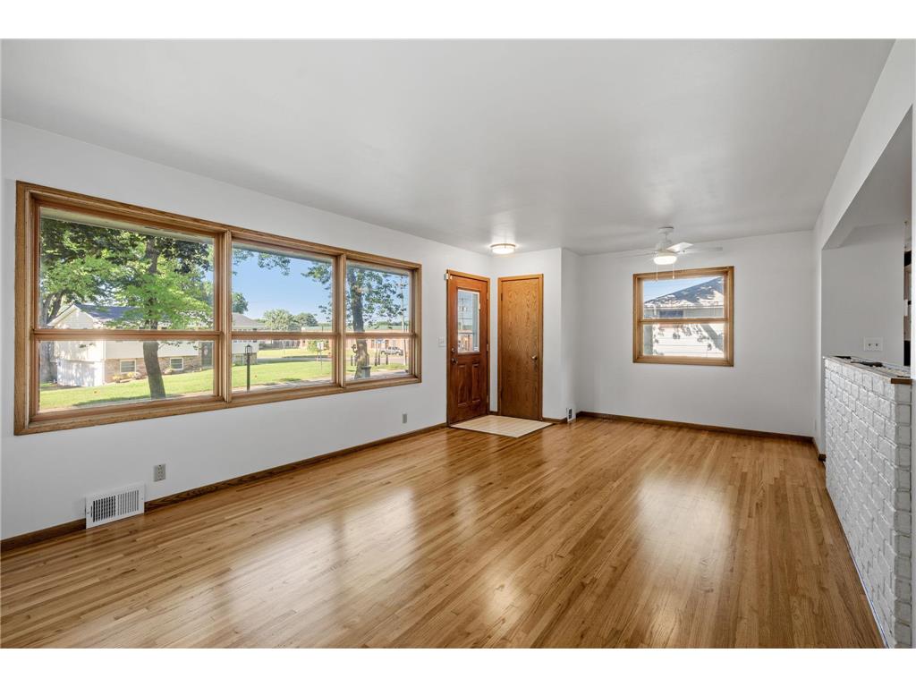 7818 53rd Avenue N New Hope MN 55428 7109491 image4