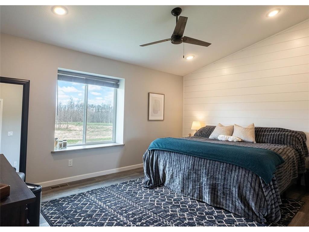 7822 Hummingbird Lane SW Alexandria MN 56308 - Mary Lake 7072858 image37