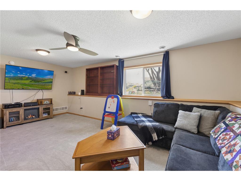 7823 Lamont Avenue NE Otsego MN 55301 7047472 image15