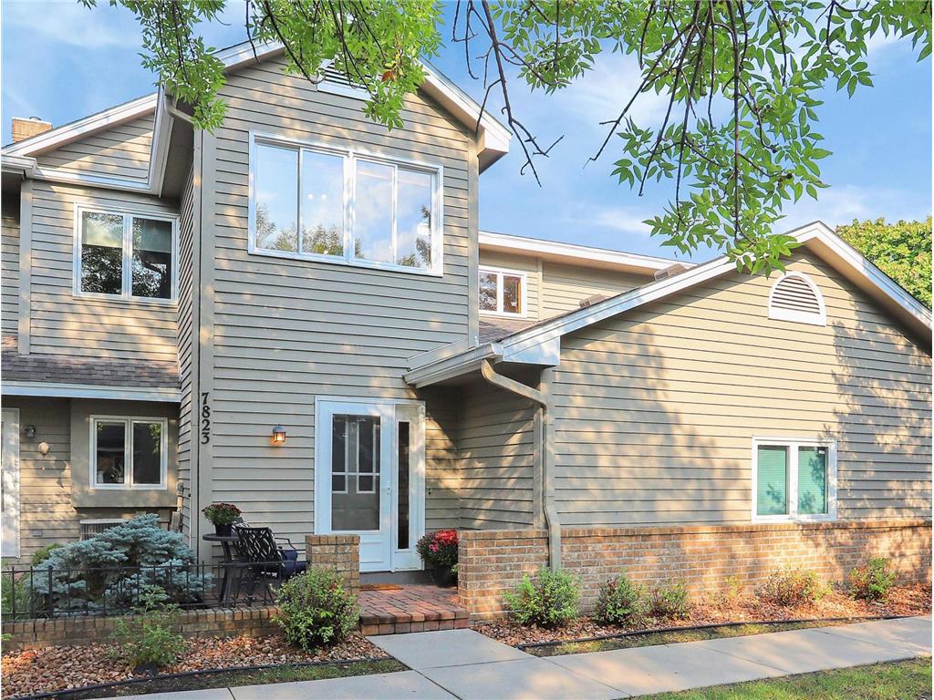 7823 W 110th Street Bloomington MN 55438 6431566 image1