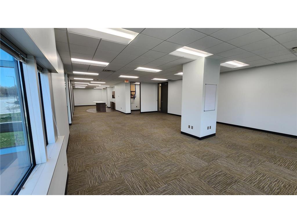 7825 Washington Avenue S Bloomington MN 55439 6715360 image14