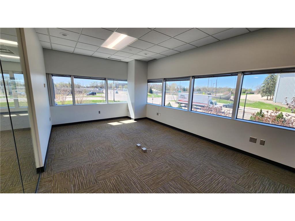 7825 Washington Avenue S Bloomington MN 55439 6715360 image15