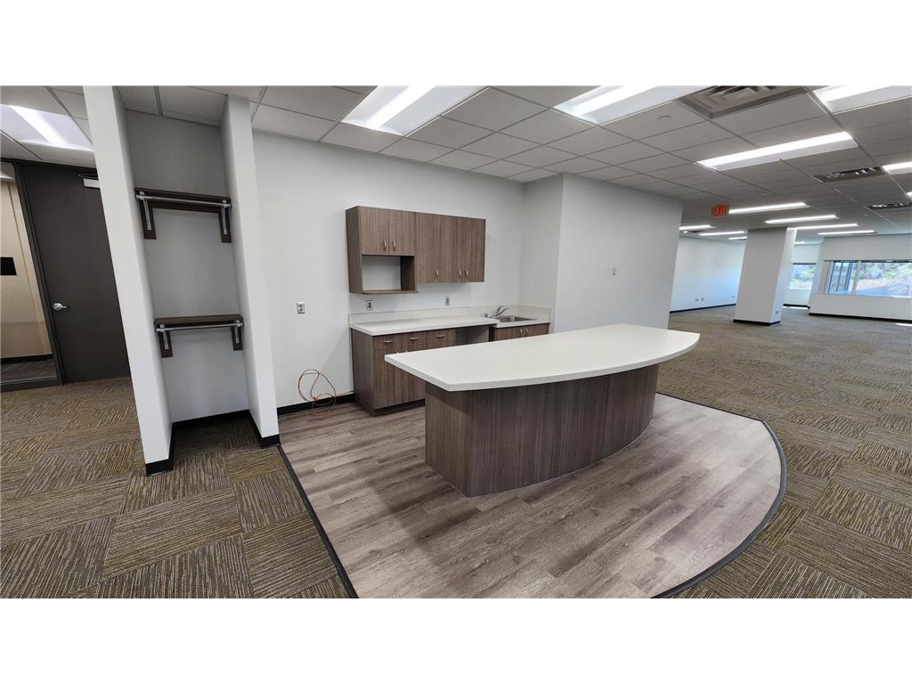 7825 Washington Avenue S Bloomington MN 55439 6715360 image17