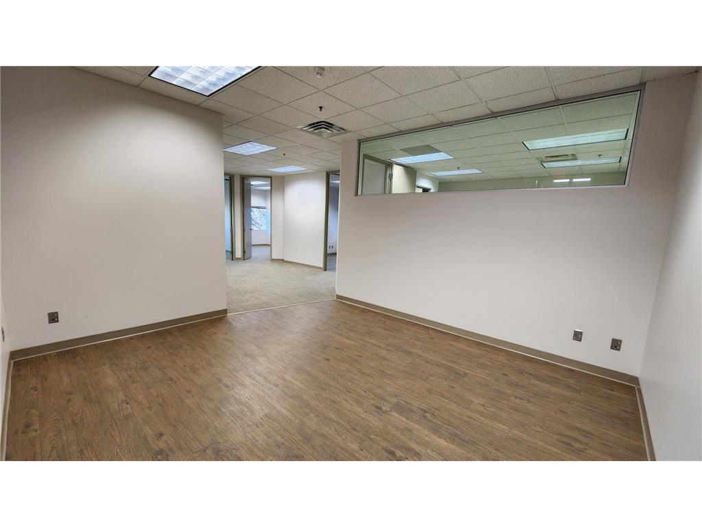 7825 Washington Avenue S Bloomington MN 55439 6715360 image19