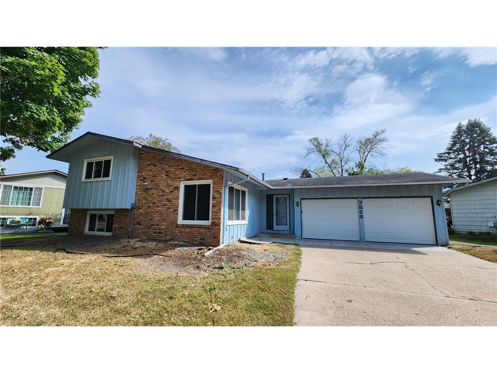 7826 Hampshire Circle N Brooklyn Park MN 55445 6432037 image1