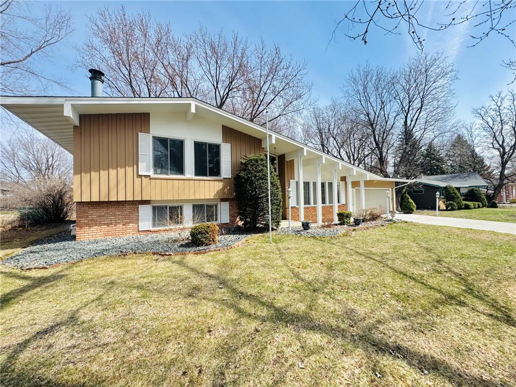 7829 Alden Way NE Fridley MN 55432 7051145 image2